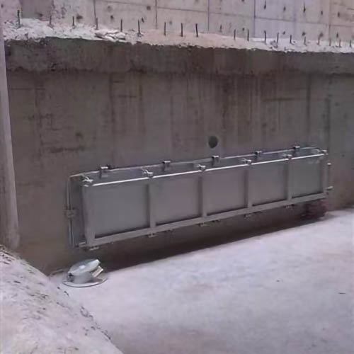 调蓄池冲洗拍门结构